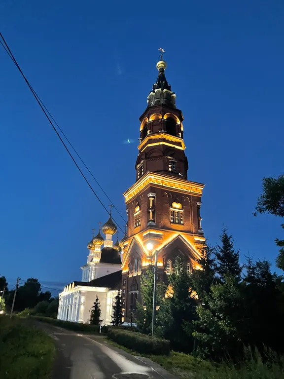 Дом на живописном берегу Волги