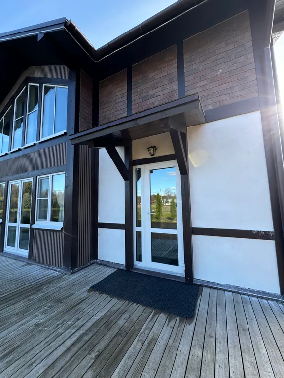 Дом у озера