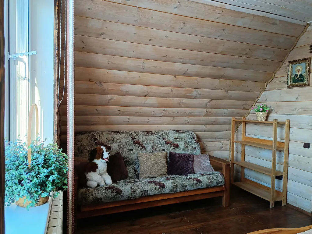 Дом с сауной, теплой купелью и аэрохоккеем на берегу водохранилища