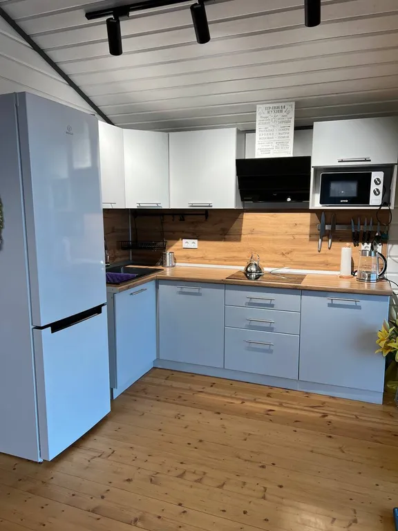 Дом у моря на первой береговой линии