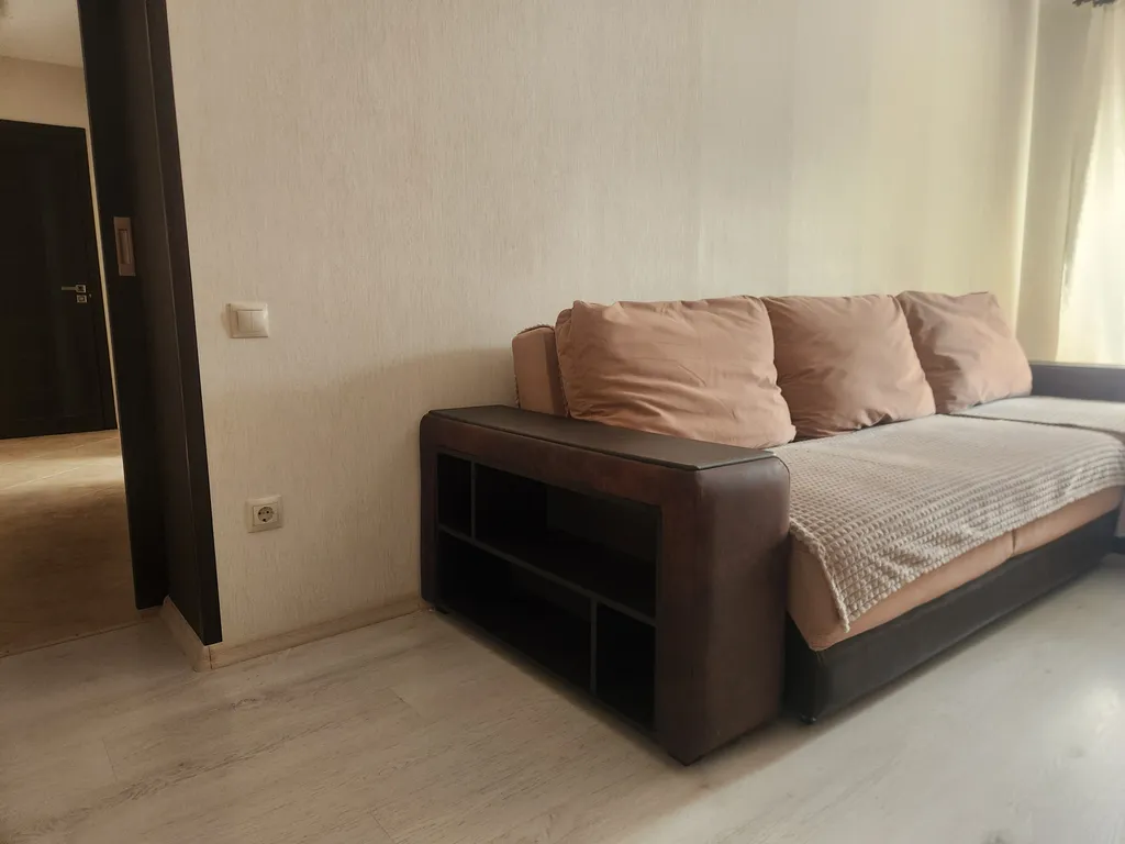 Уютная двухкомнатная квартира с евроремонтом в самом центре города