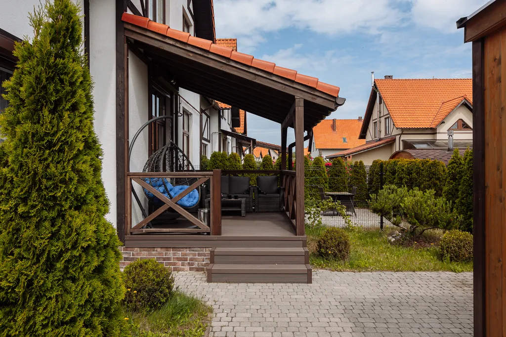 Таунхаус с бассейном у моря