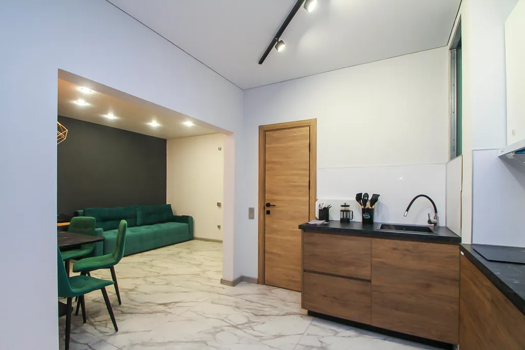 Современные апартаменты в центре города Сургута