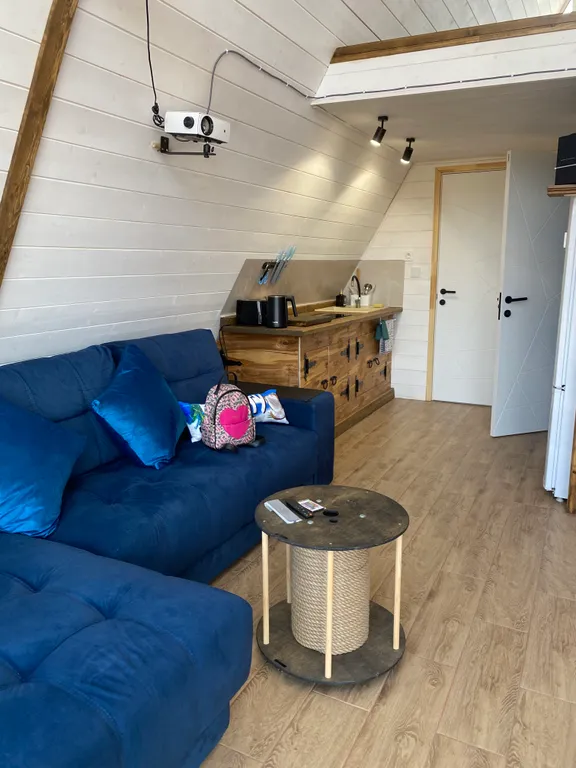 Дом у озера в стиле А-frame