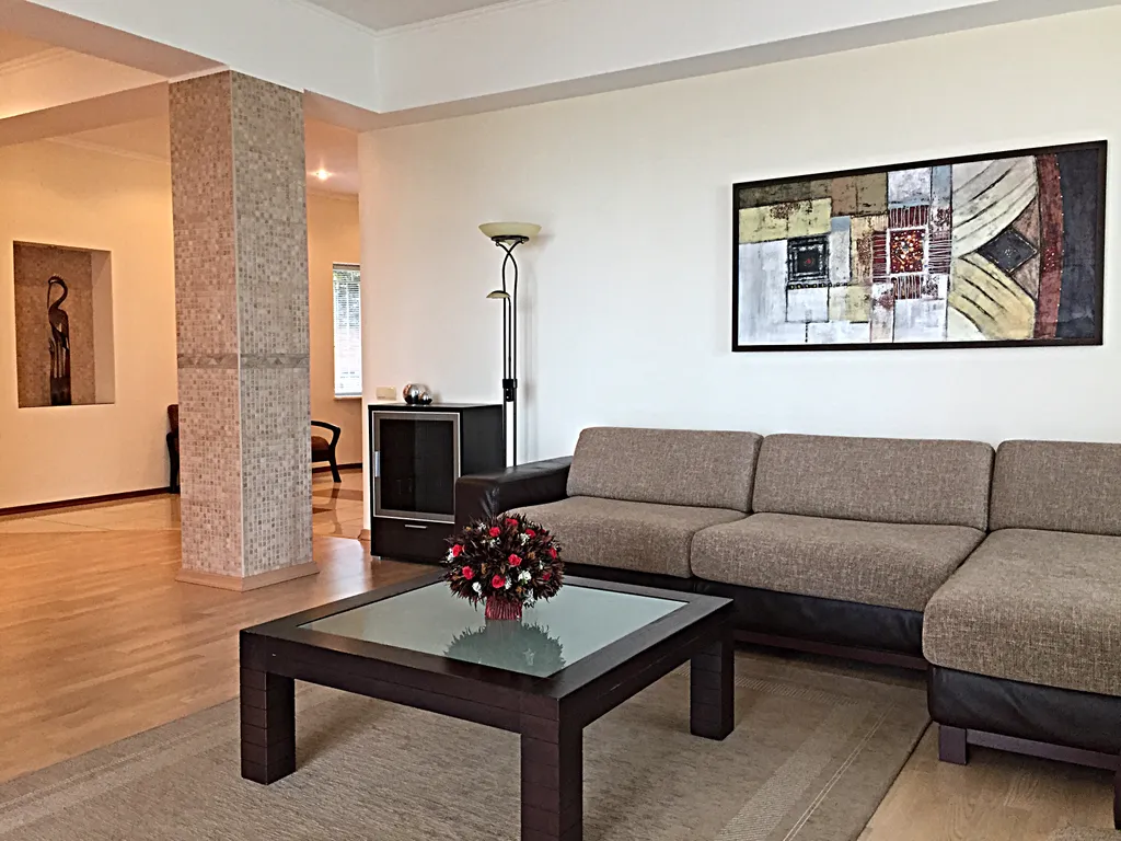 Бассейн. Панорамный вид на море.