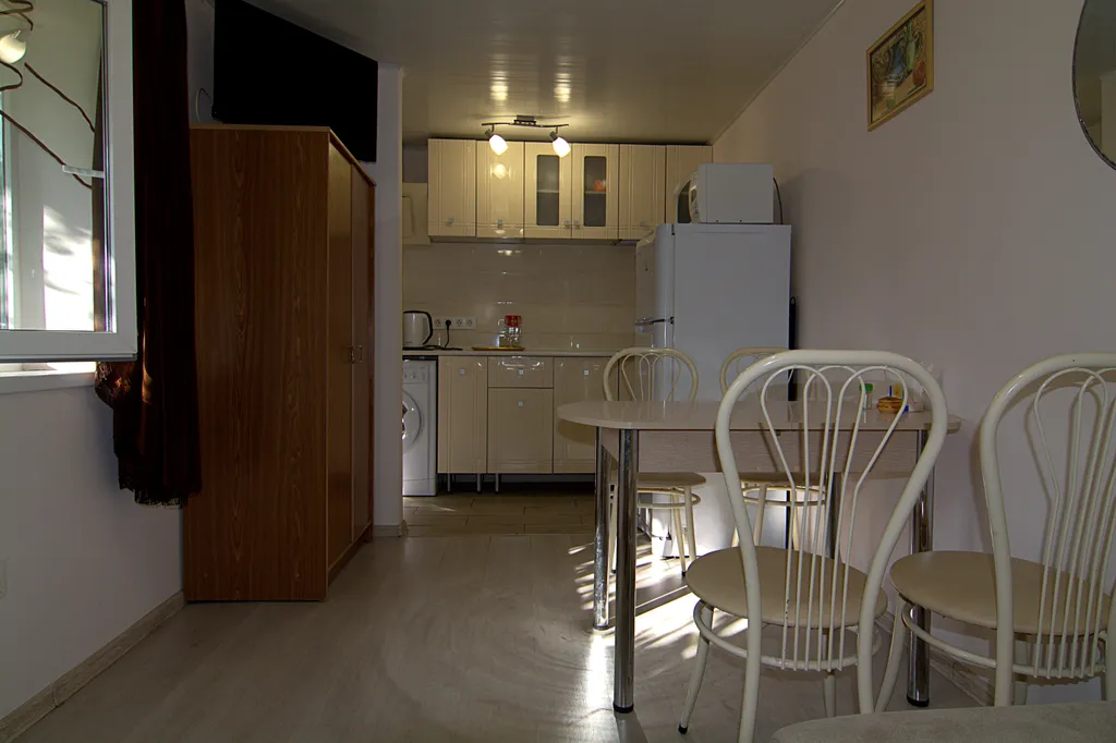 Коттедж Часть дома в парковой зоне города — Ялта