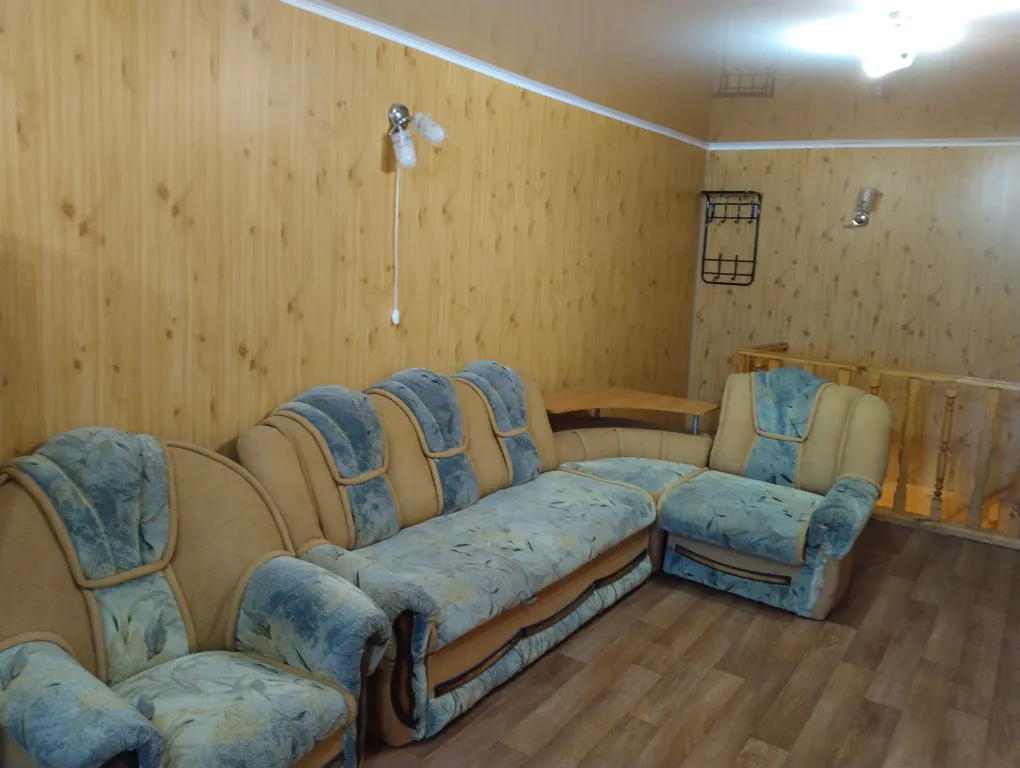 Дом на участке 6 сот