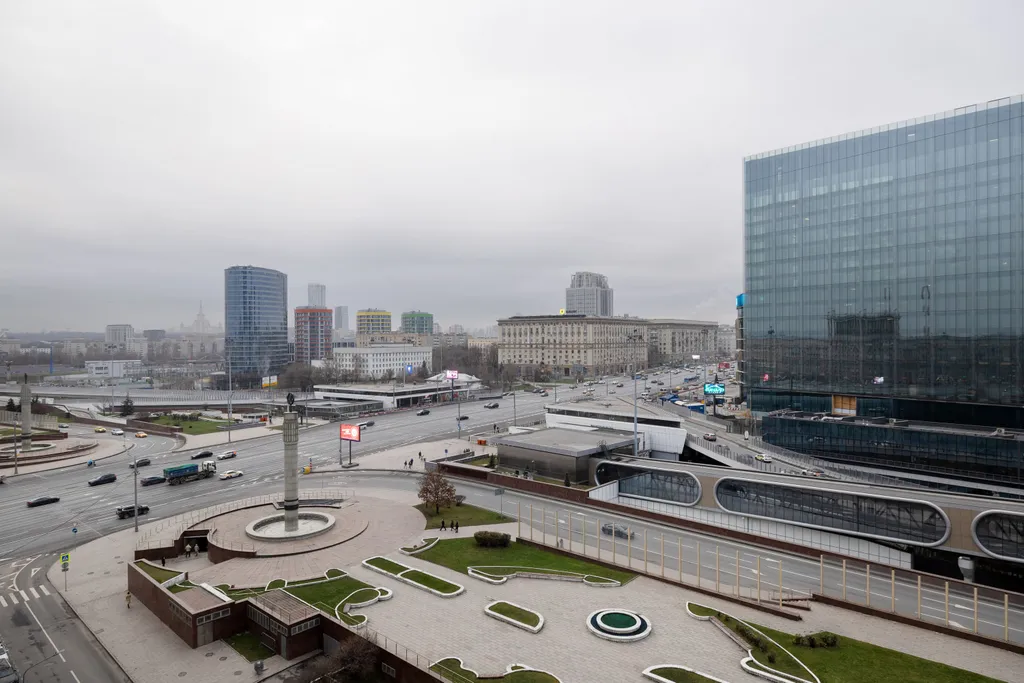 Квартира 2-комнатная квартира-галерея у метро Кутузовская — Москва