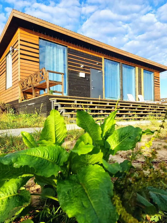 Дом с видом на озеро