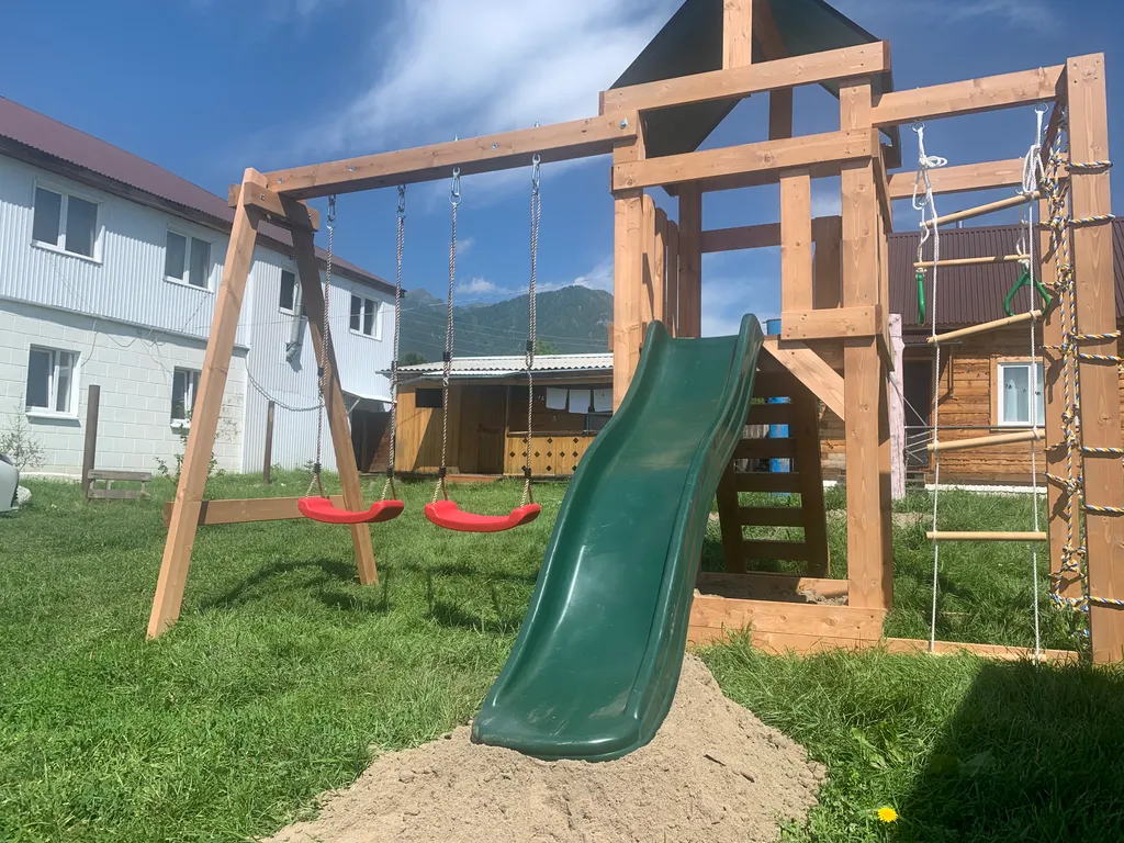 Уютный двухэтажный благоустроенный дом