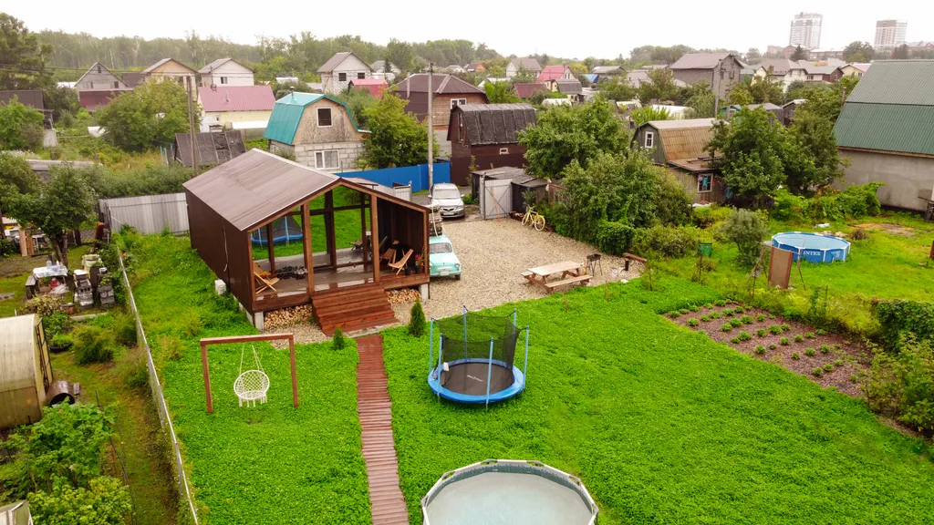 Уютный коттедж в черте города