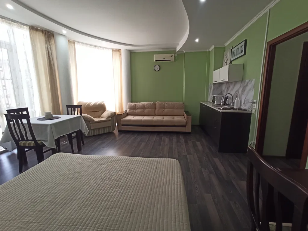 Комфортные апартаменты-студия 4