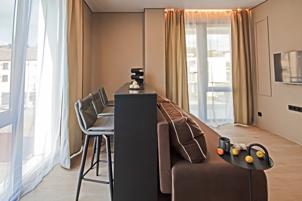 Квартира с летним бассейном