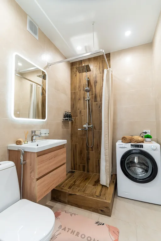 Стильная студия с потрясающим видом на море и город