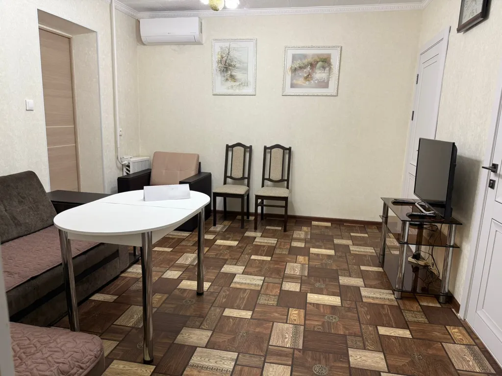 Квартира Квартира Уютный апартамент с двумя спальнями — Адлер