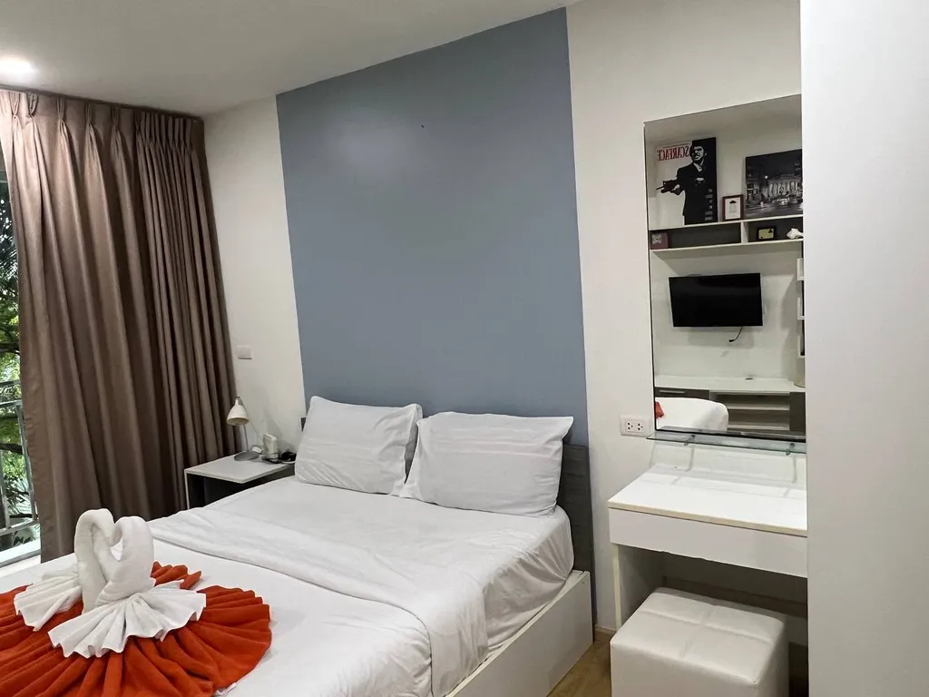 Ката Студия  после ремонта с отличным видом на сад в Ozone