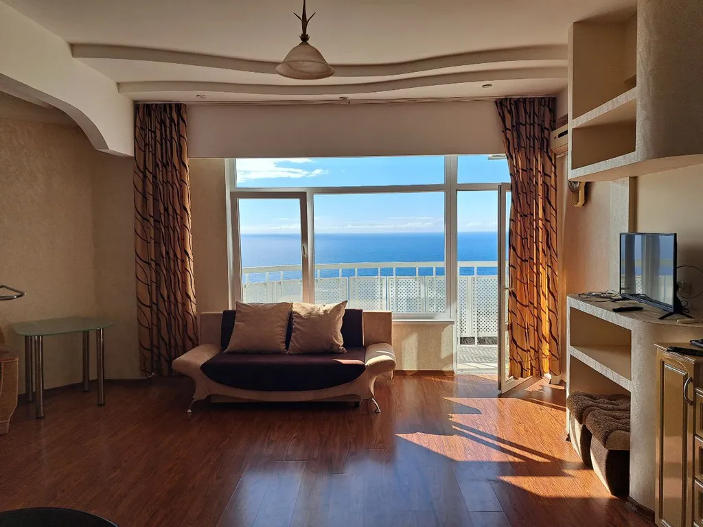 Квартира Солнце и Море — аренда посуточно в Алушта