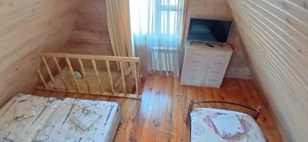 Коттедж Домик в центре с беседкой — Сочи