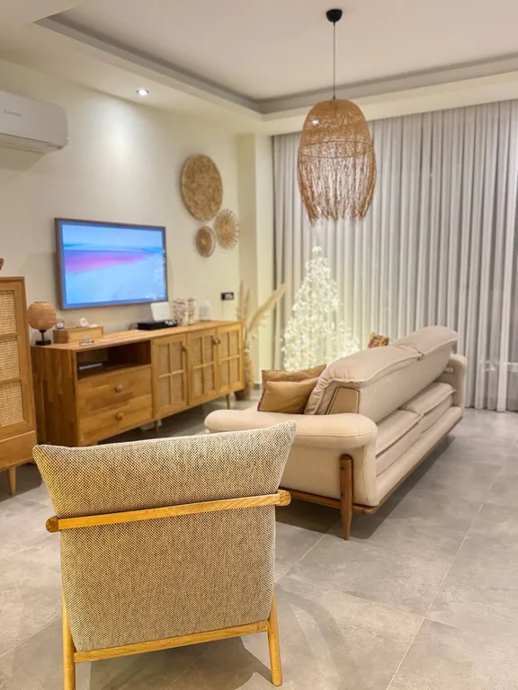 Роскошный дуплекс с эксклюзивным дизайнерским интерьером