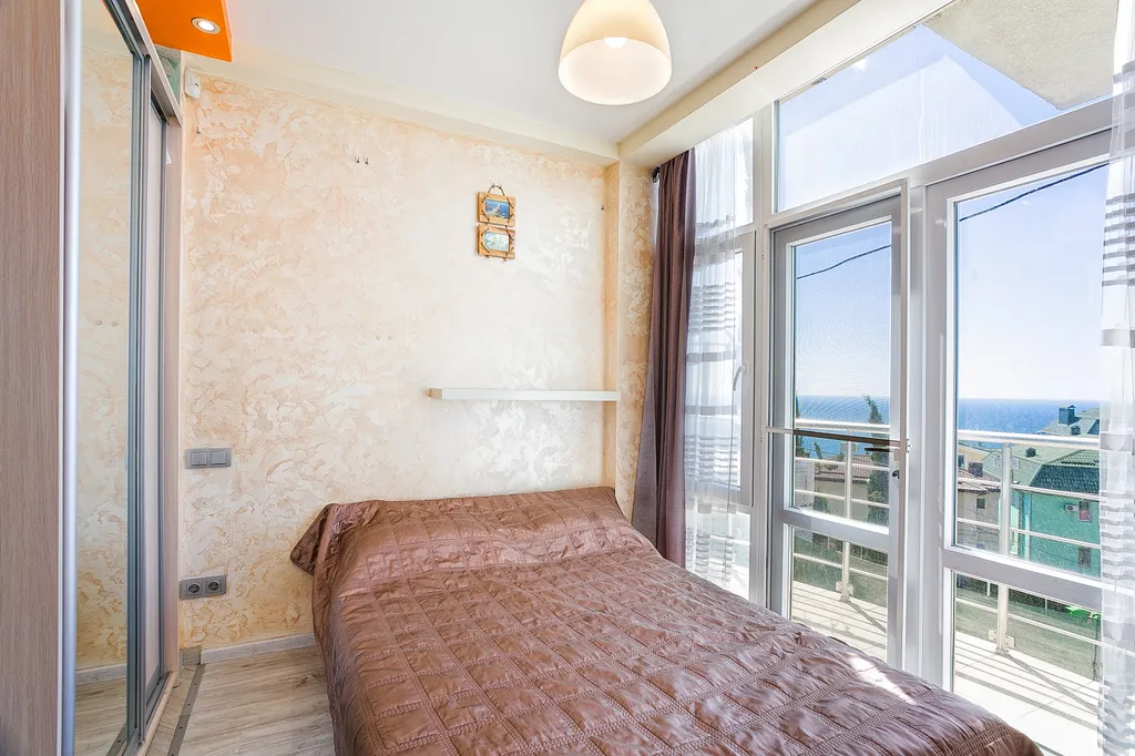 Однокомнатная квартира-студия у моря в Мисхоре