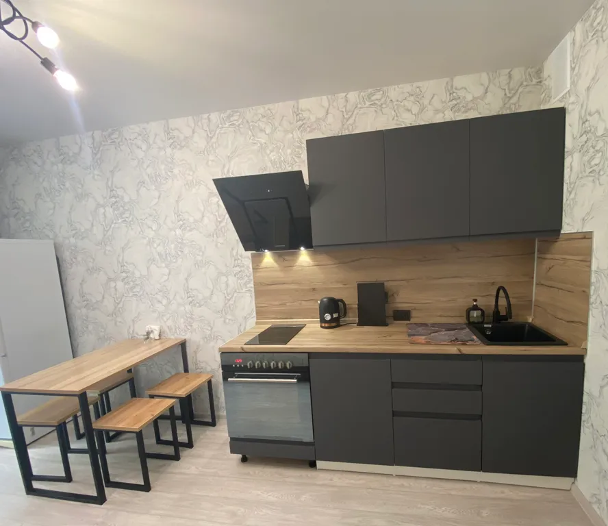 Уютная, светлая студия+спальня