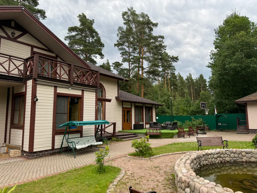 Дом в Громово на берегу озера Суходольское