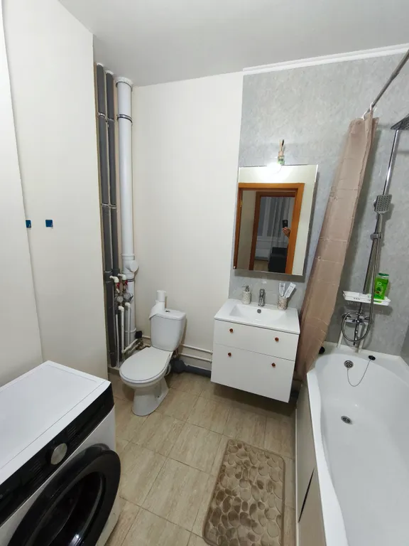 Квартира Просторная 2-х комнатная квартира с прекрасными видами  возле метро — Екатеринбург