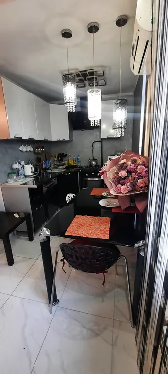 Дизайнерская квартира возле Бума