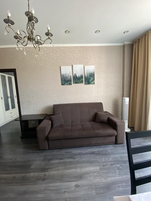 Тёплая уютная 2-х комнатная квартира с евроремонтом