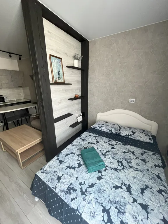 Студия в новом доме рядом с Кадетским училищем