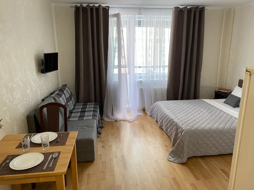 Апартаменты с видом на Европейский проспект