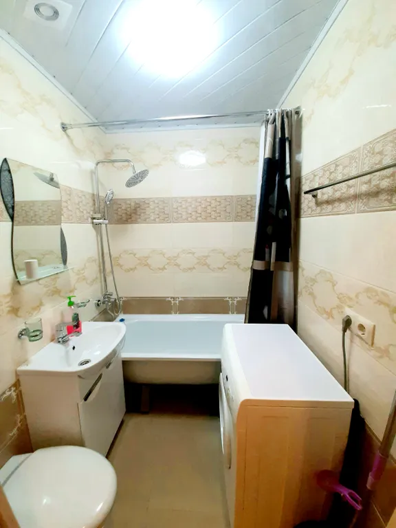 Квартира с балконом рядом с Аэропортом, 15 мин до моря и казино