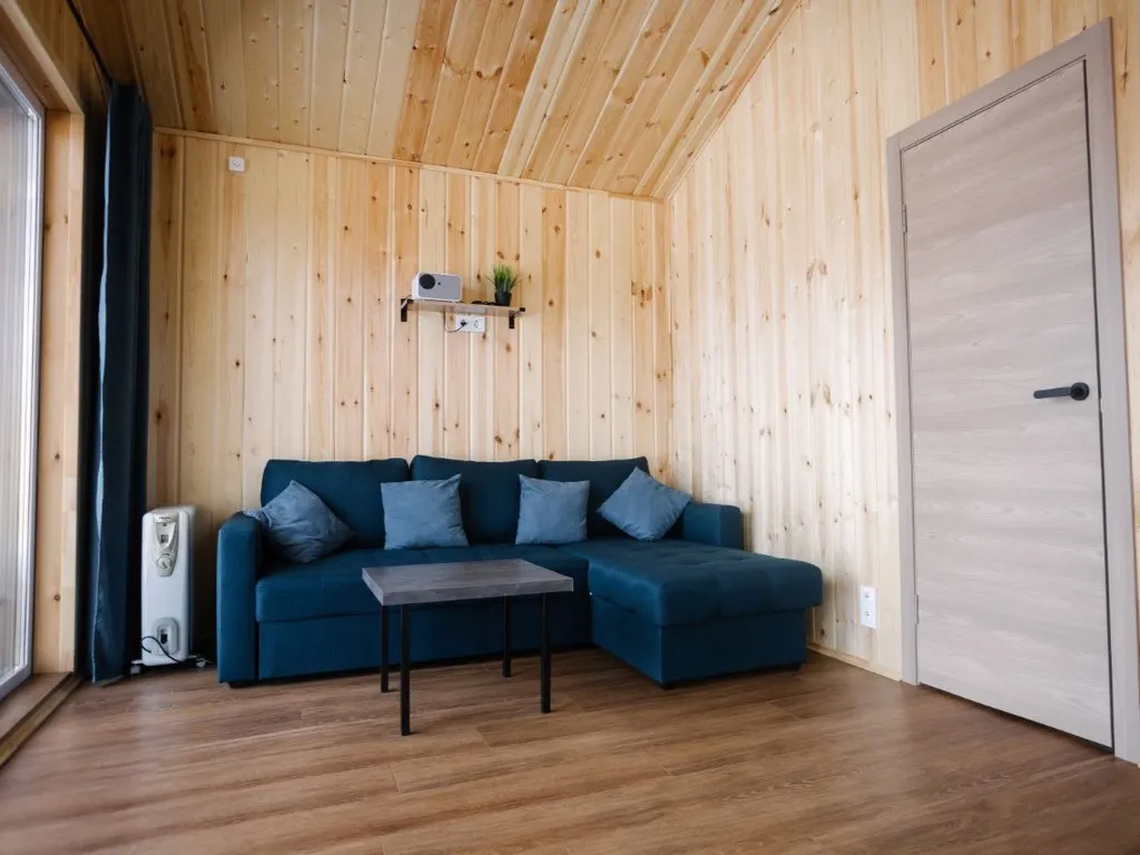 Барн-хаус у леса