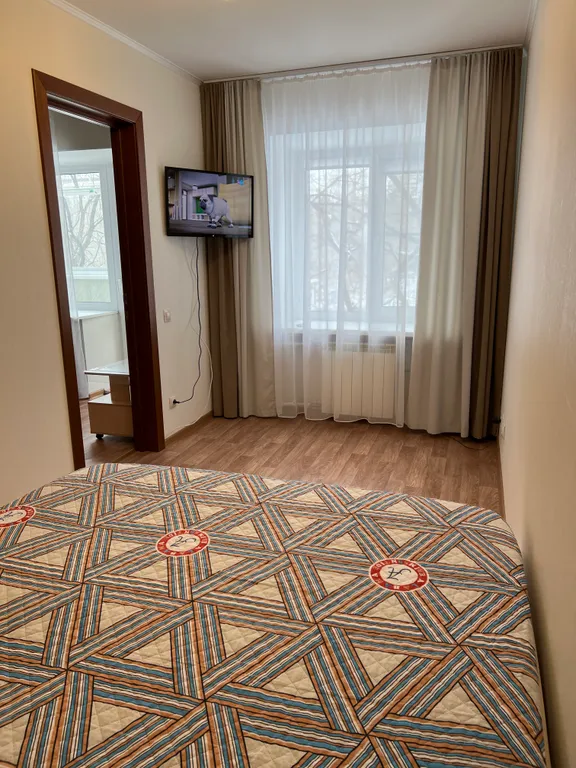 Чистая, уютная 2-комнатная квартира в районе центрального рынка