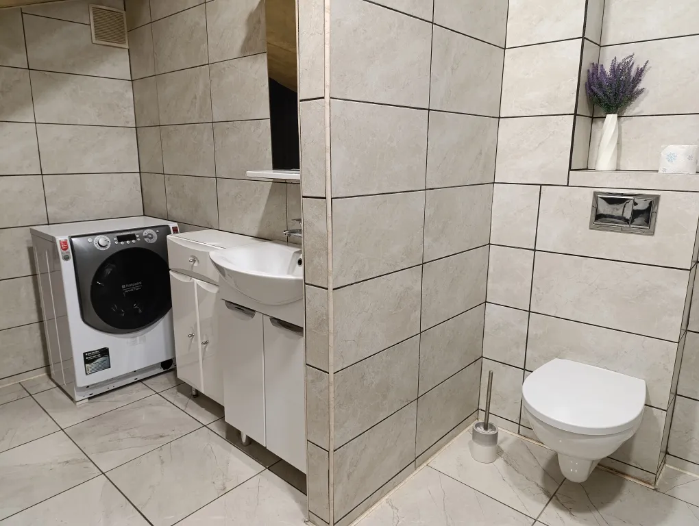 Уютный дом с баней рядом с заливом, карьером, голубыми озерами и сосновым лесом