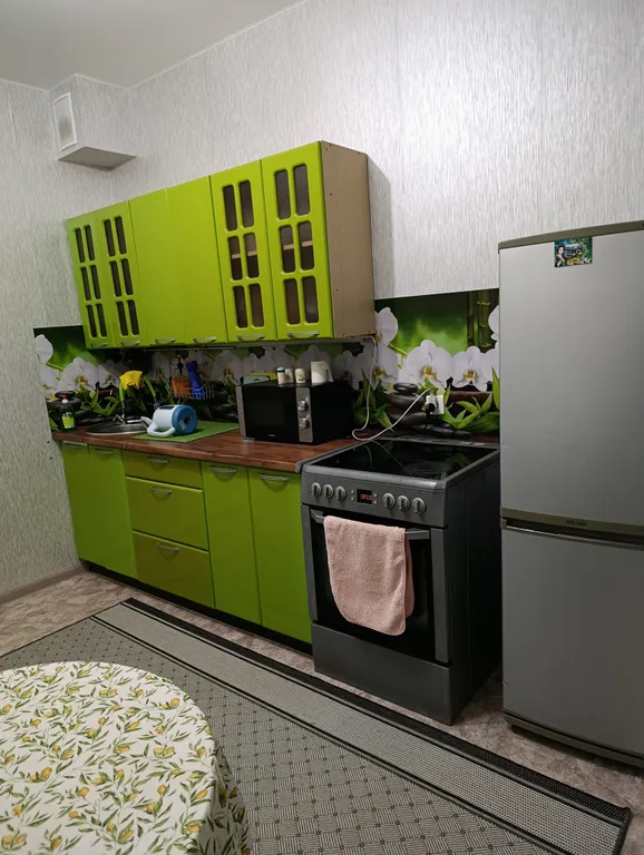 Уютная квартира недалеко от СКК Галактика