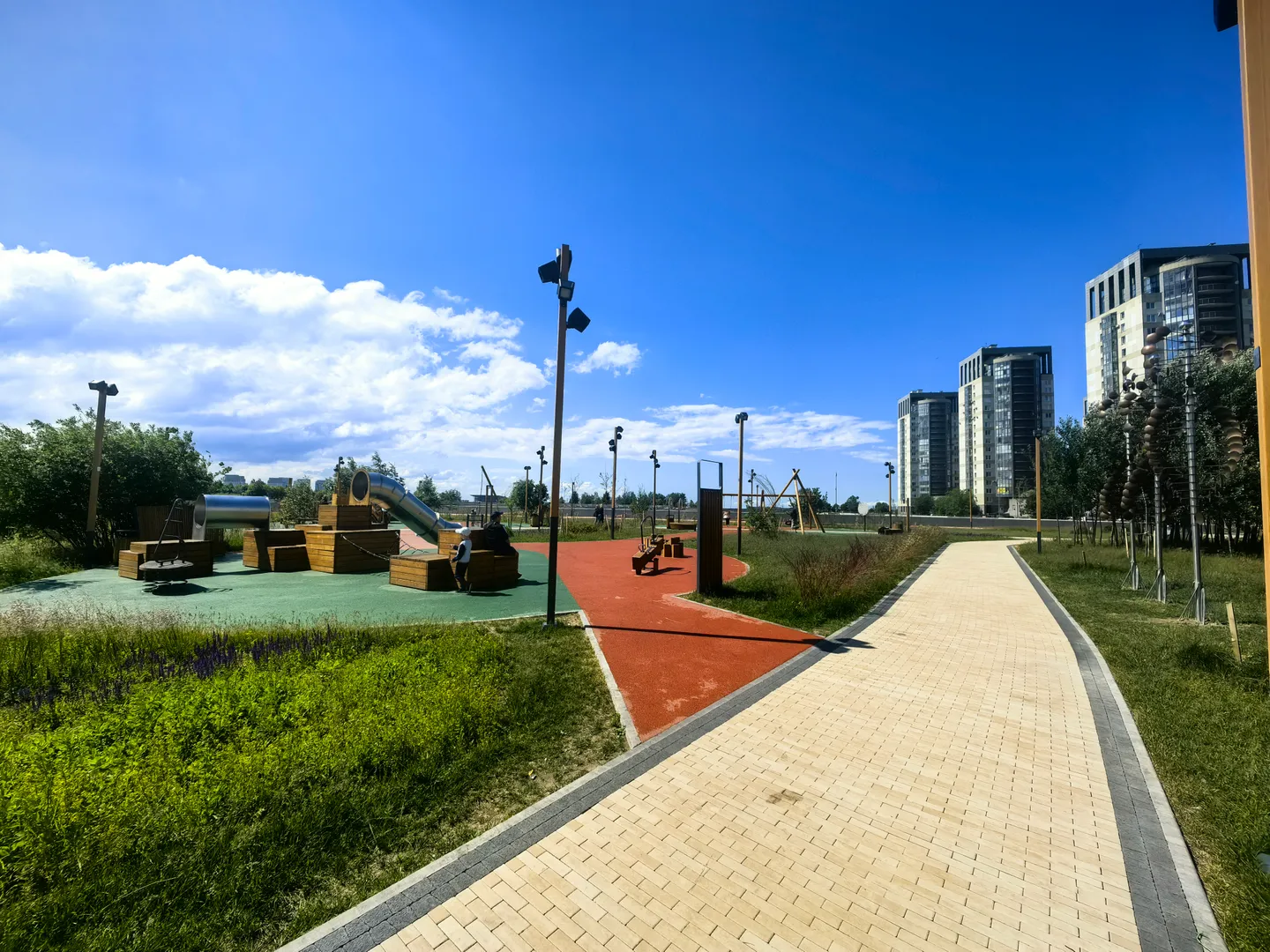 Фото