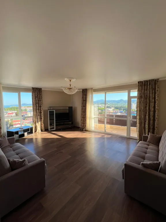 Квартира с видом на море и горы в центре Адлера — аренда посуточно в Адлер