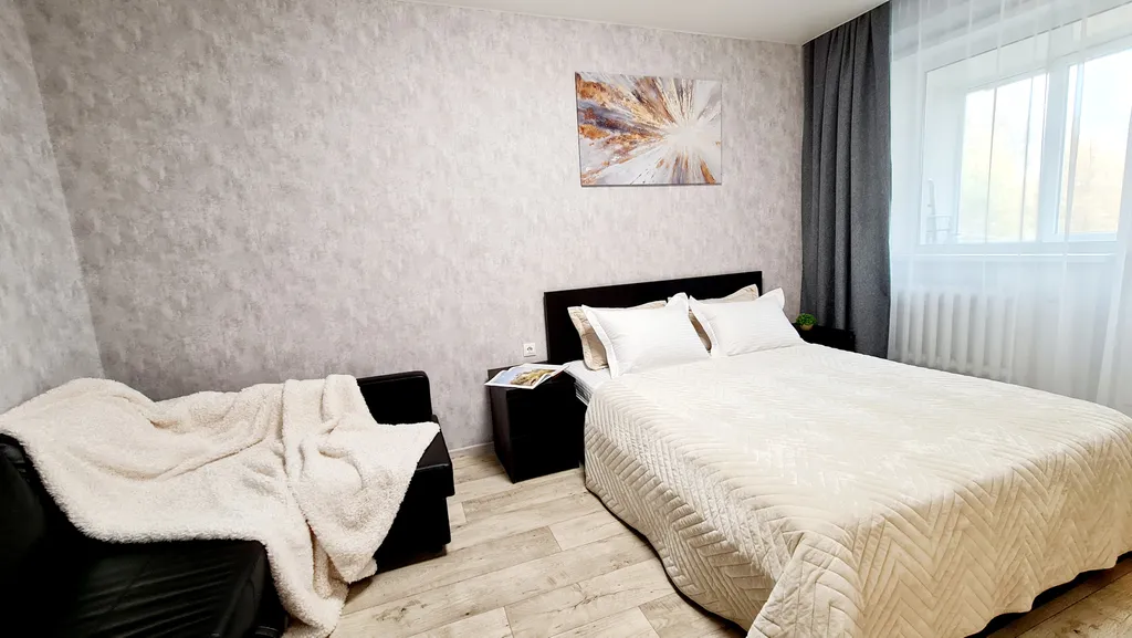 Просторная двухкомнатная квартира рядом с аквапарком — аренда посуточно в Ульяновск