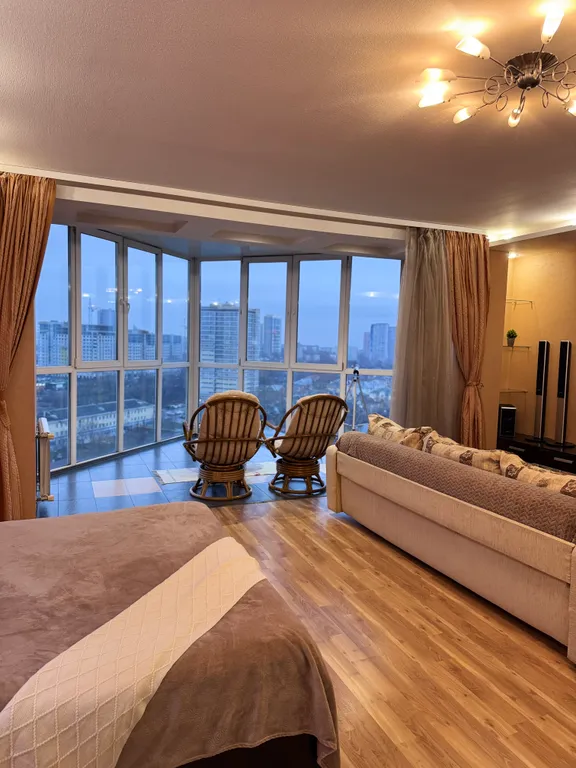 Уютная квартира у Столицы с панорамным видом на город