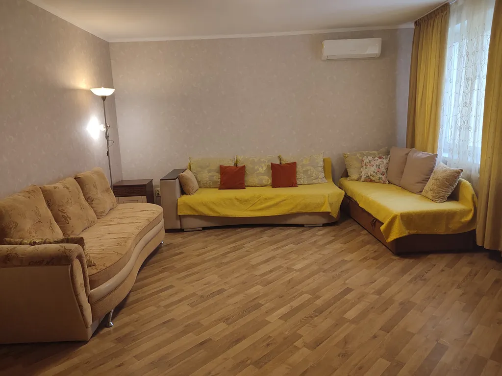 Апартаменты в новом доме рядом с метро каменная горка