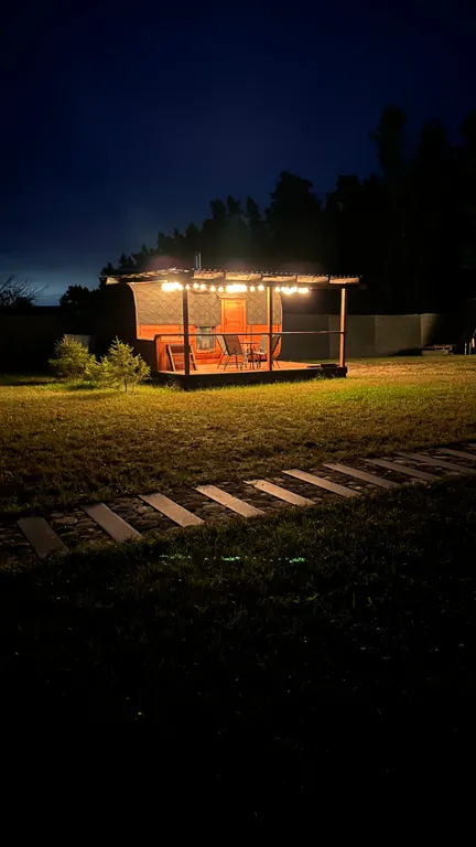 Треугольный дом с баней и купелью вблизи Несвижа