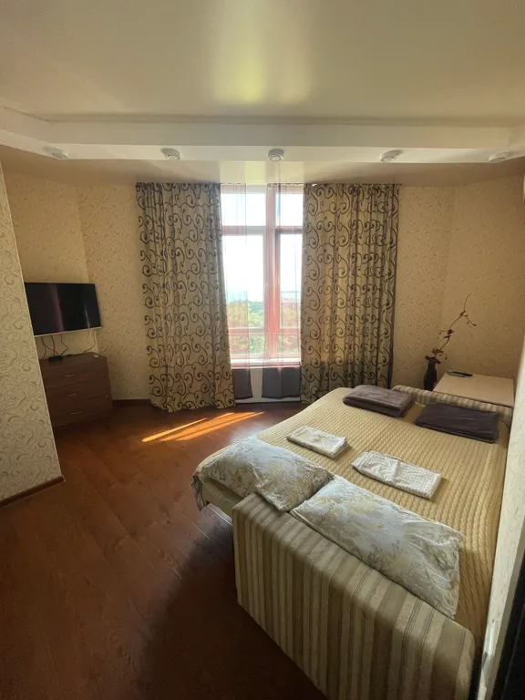 Квартира 2-комнатная Квартира — Геленджик