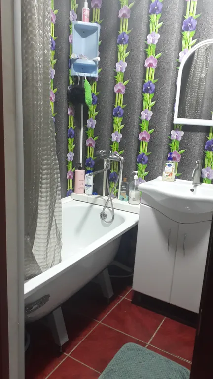 Уютная квартира с просторной кухней в тихом спальном районе