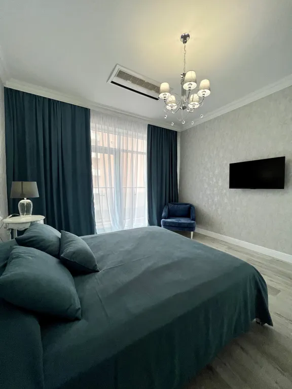 Квартира с боковым видом на бухту и горы