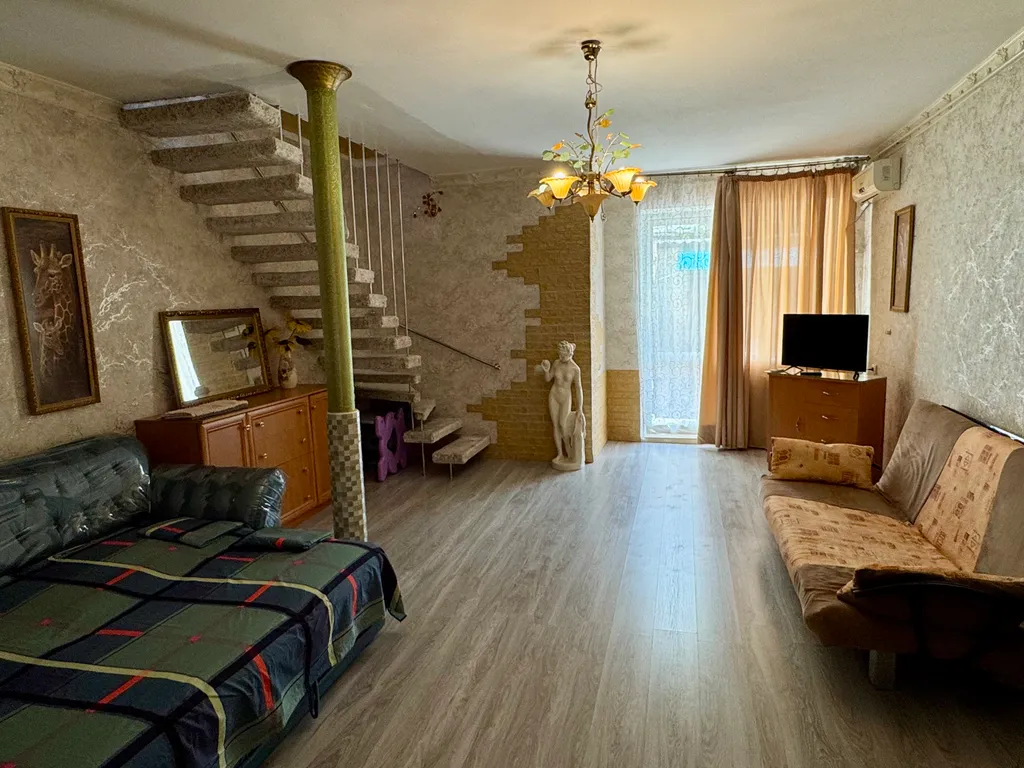 Коттедж 4-комнатный Дом — Евпатория