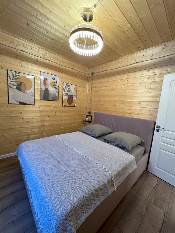 Коттедж Коттедж Барн с панорамными окнами, террасой, баней и купелью — Петровское