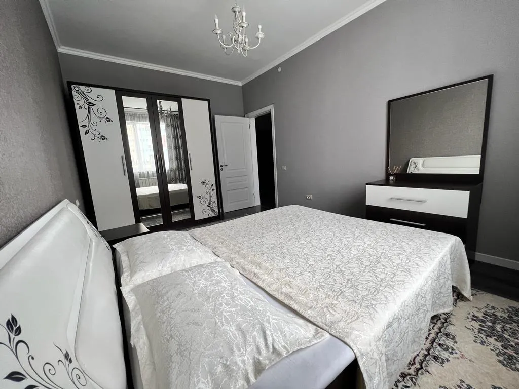 Уютная квартира напротив Алматы Арены