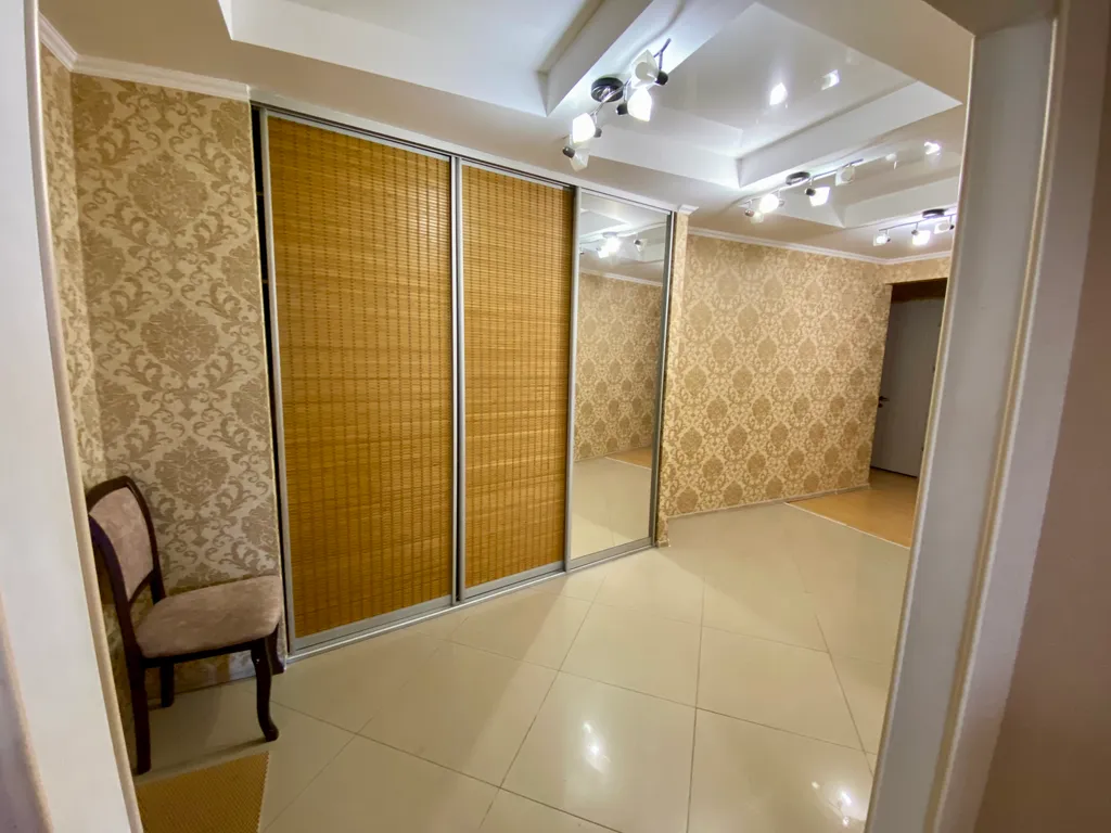 Трехкомнатная квартира у клиники Фёдорова