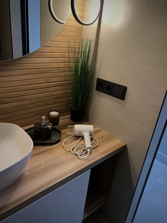 Новые апартаменты у моря в живописном месте в центре